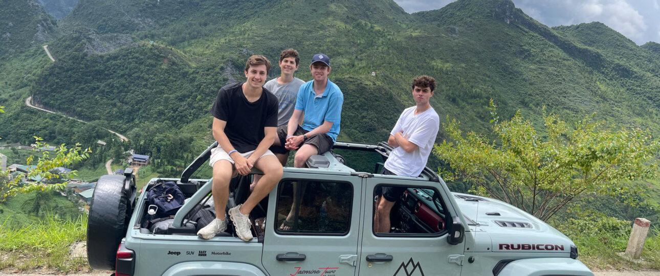 Trên cao nguyên đá Hà Giang cùng Jasmine