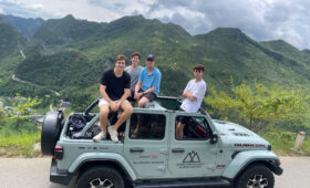 Trên cao nguyên đá Hà Giang cùng Jasmine